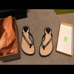 Yellowbox Dailey Flip flops size 10 black
